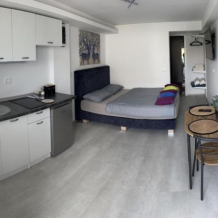 Abby Apartment Koper Exteriör bild
